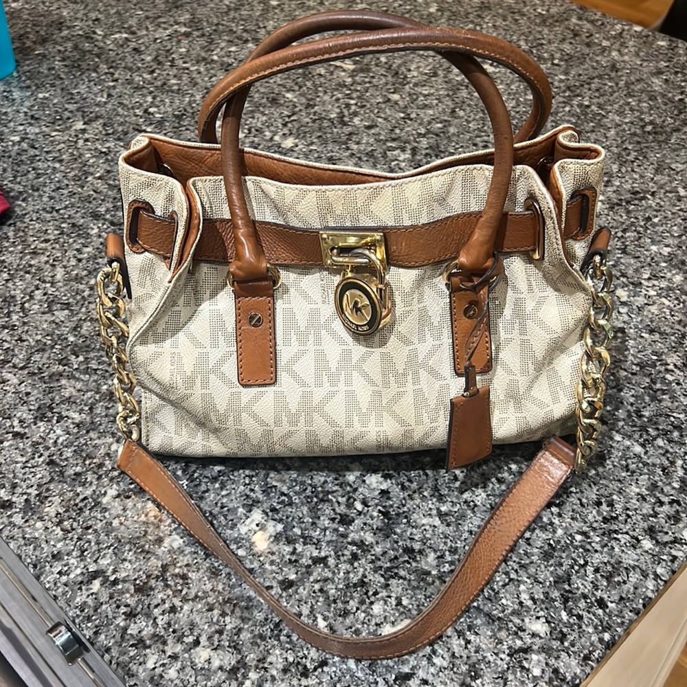 Lightly used Michael Kors authentic purse